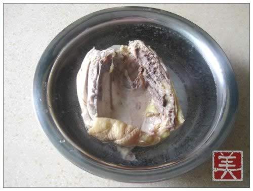 白切鸡和鸡汤杂菇煲的做法