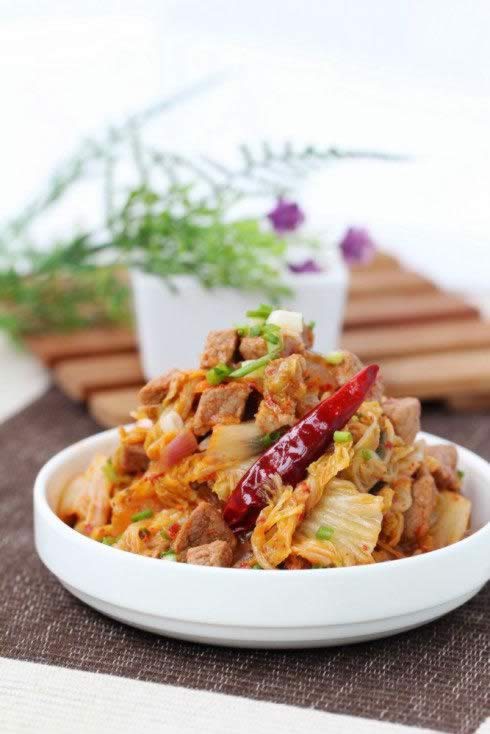 泡菜炒菲力牛肉的做法