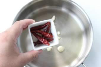 泡菜炒菲力牛肉的做法