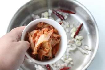 泡菜炒菲力牛肉的做法