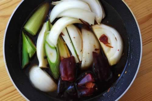 炖鸡胸肉的做法