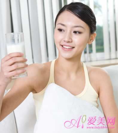 6种果汁防止困意 让你熬夜伤害降到最低