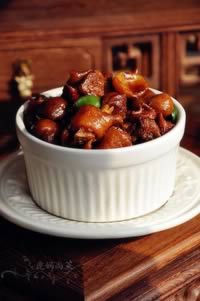 板栗红烧鸡的做法 板栗红烧鸡的做法