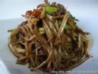 XO酱干煸茶树菇的做法 XO酱干煸茶树菇的做法
