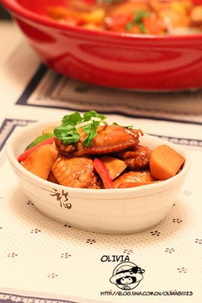 芋艿烧鸡翅的做法