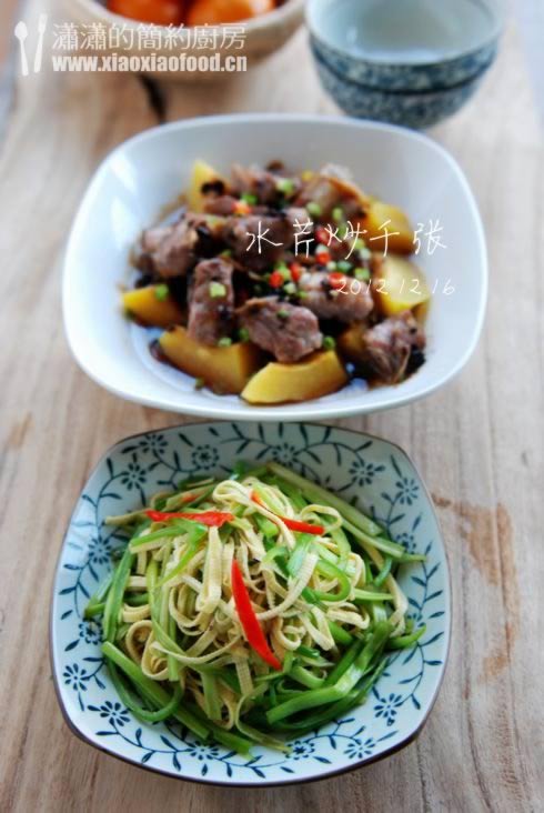 水芹炒千张的做法