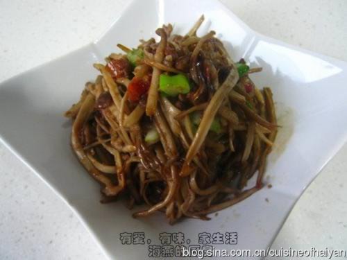 XO酱干煸茶树菇的做法