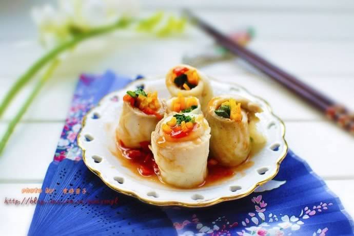 茄汁彩蔬鱼卷的做法