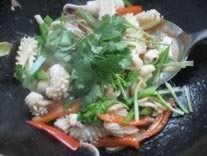 盐爆鱿鱼卷的做法