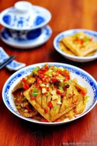 麻辣五香豆干的做法 麻辣五香豆干的做法