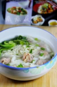 胡萝卜冬菇猪肉馅馄饨的做法,怎么做,如何做好吃,图解详细步骤的做法