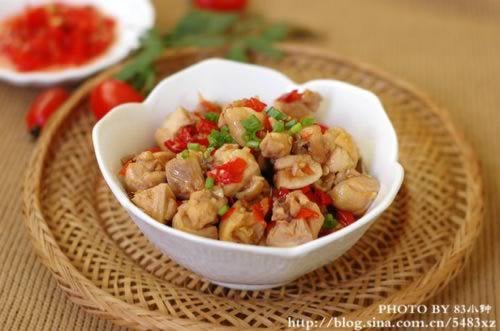 剁椒炒鸡丁的做法