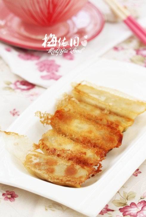 怎样煎出漂亮的冰花开口锅贴?的做法