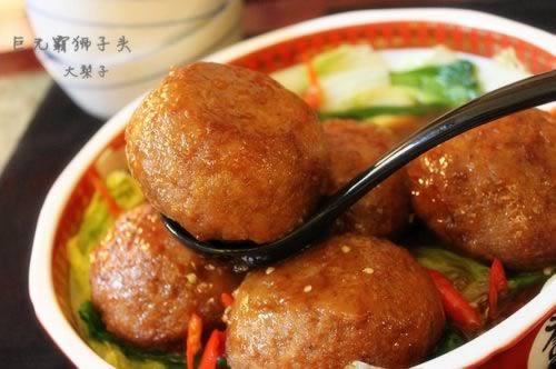 富贵版巨无霸狮子头的做法