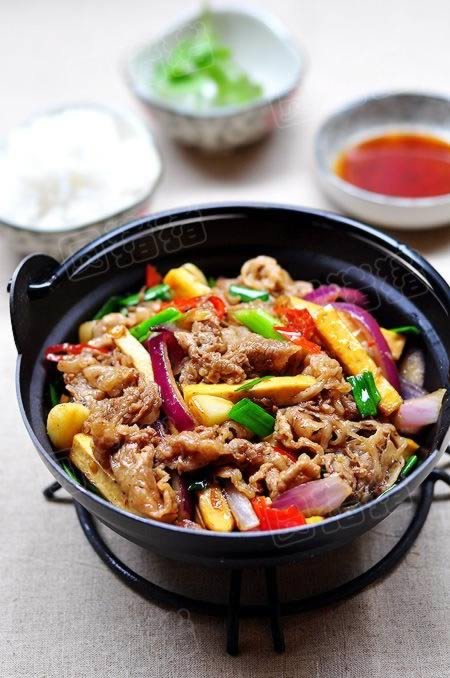 肥牛炒豆干的做法