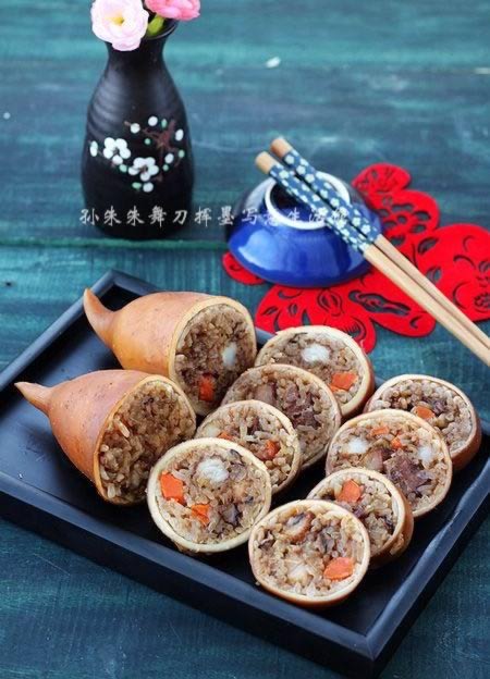 鱿鱼米肠的做法