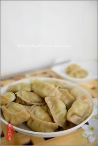烫面全麦西葫芦蒸饺的做法 烫面全麦西葫芦蒸饺的做法