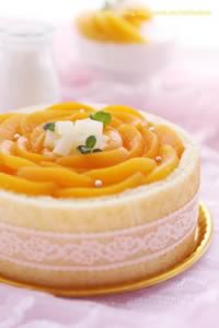 蜜桃慕斯蛋糕的做法 蜜桃慕斯蛋糕的做法