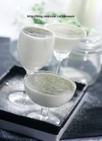 榴莲慕斯杯的做法 榴莲慕斯杯的做法