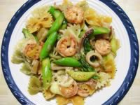 芦笋海鲜蝴蝶意面的做法 芦笋海鲜蝴蝶意面的做法