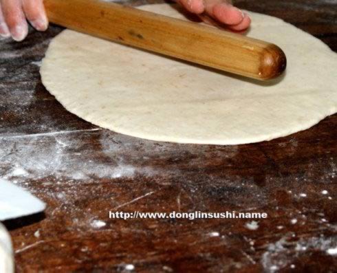 什锦鲜辣披萨的做法