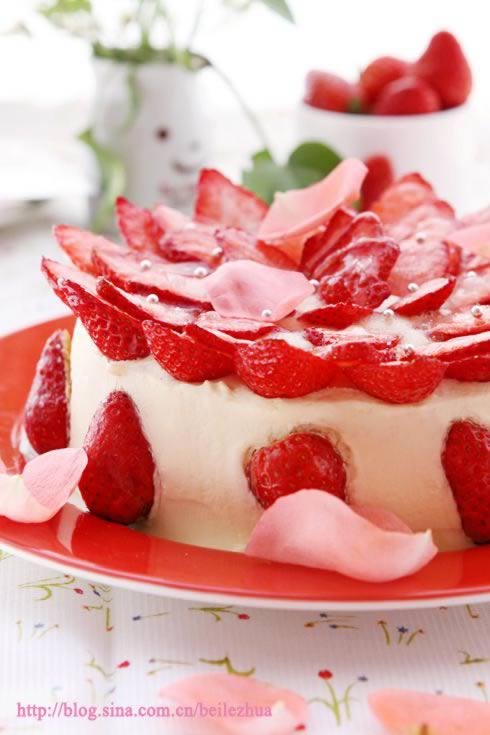草莓奶油蛋糕的做法