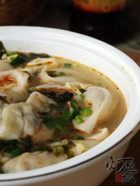 荠菜虾肉馄饨的做法