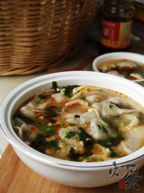 荠菜虾肉馄饨的做法