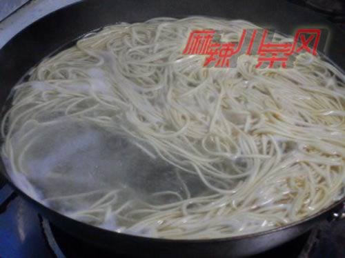 飘香拌面的做法