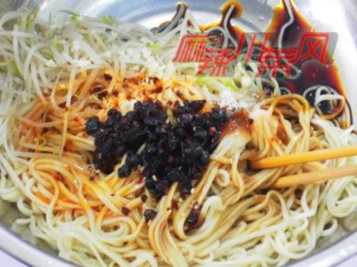 飘香拌面的做法