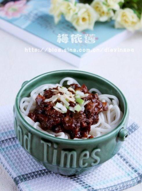 蟹籽炸酱面的做法