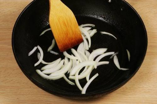 黑胡椒酱炒牛河的做法