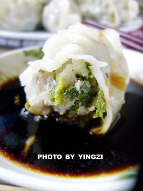 荠菜鲜肉柳叶饺的做法