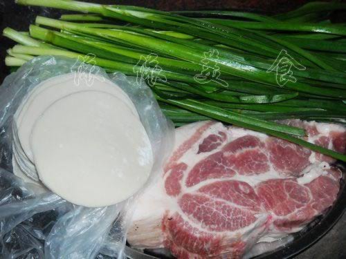 春韭鲜肉锅贴的做法