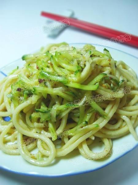 �ƹ������������