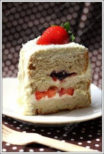 双莓奶油蛋糕的做法