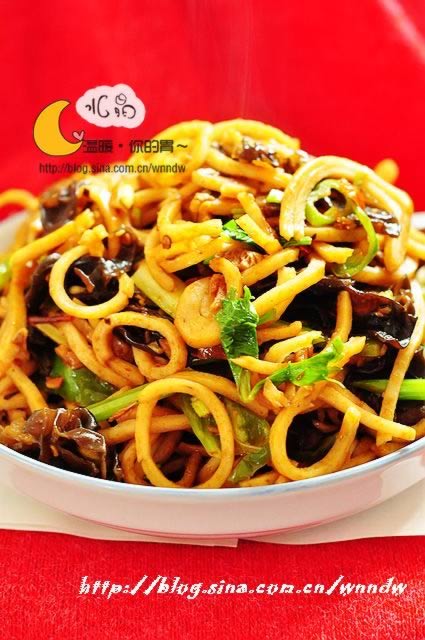 鱼香鱼面的做法