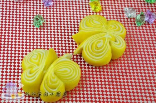 蝴蝶花卷的做法
