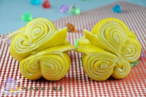 蝴蝶花卷的做法