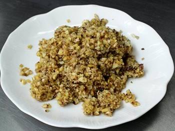 牛肝菌排配罗勒炒面的做法