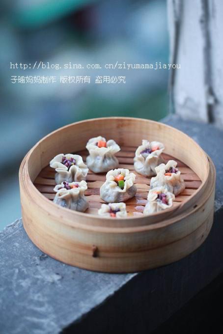 ��ɫ�׷�����������