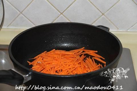 鸡丝炒乌冬的做法