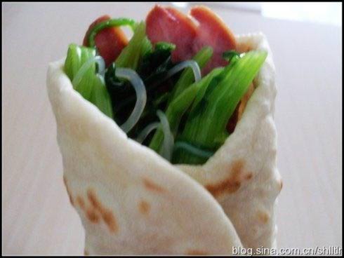 熏肉卷饼的做法
