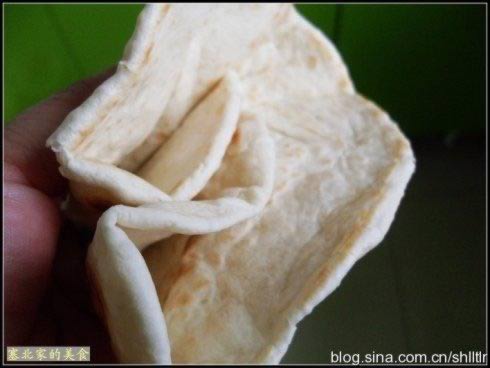 熏肉卷饼的做法