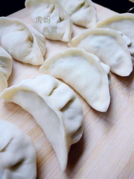 韭菜鸡蛋水饺的做法