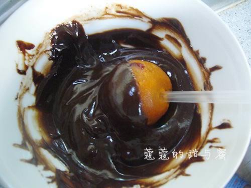 巧克力棒棒糖蛋糕的做法