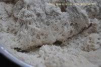 韮苔鸡蛋包子的做法