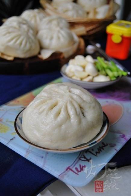 咸鱼山野菜大包的做法