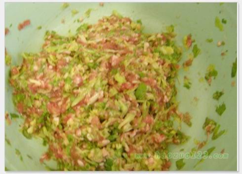 猪肉芹菜馄饨的做法