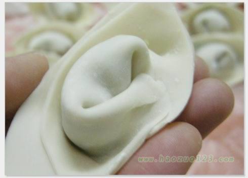 猪肉芹菜馄饨的做法